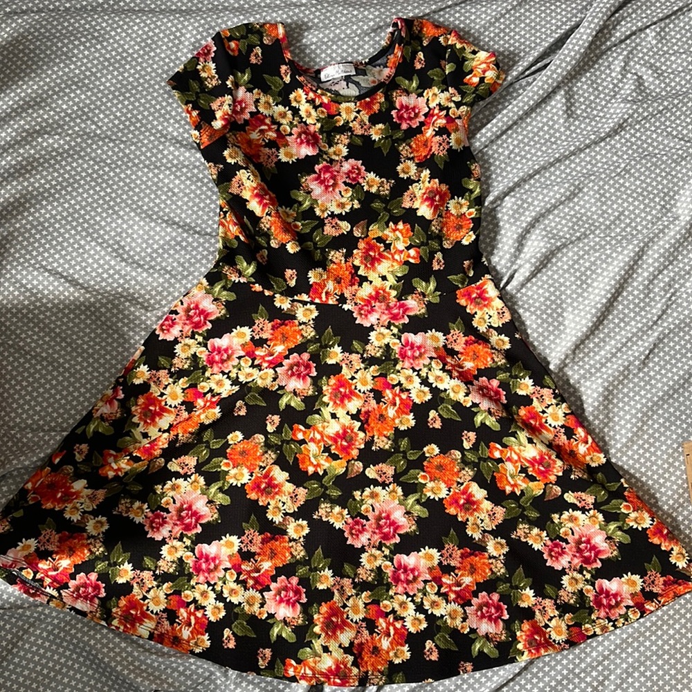 XL floral dress with black background